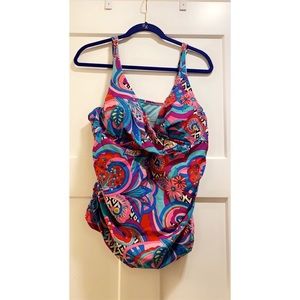 2x Swimsuit Top Tankini